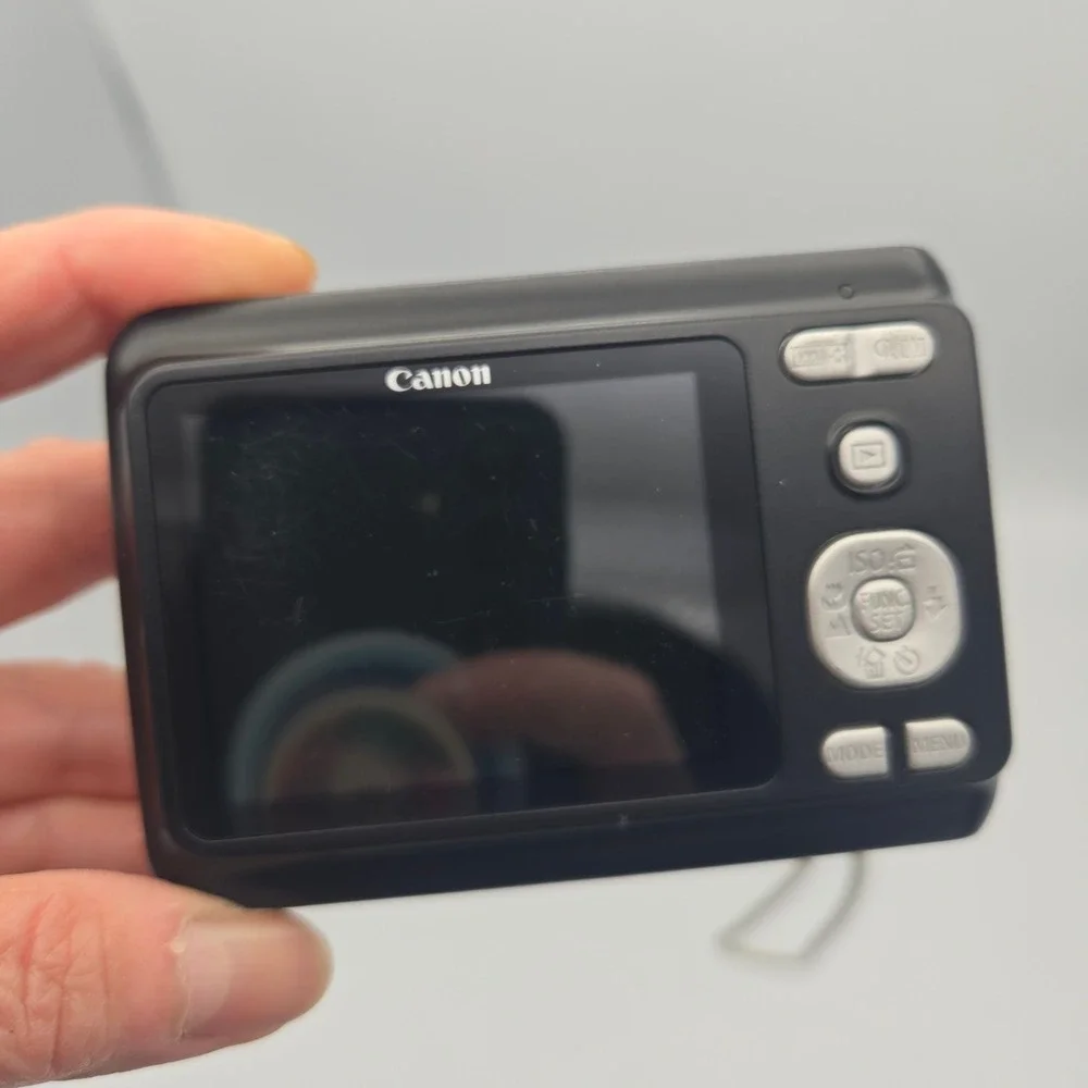 Canon PowerShot A480 Digital Camera Black Glitchy Zoom‎ Lens May Need Repair